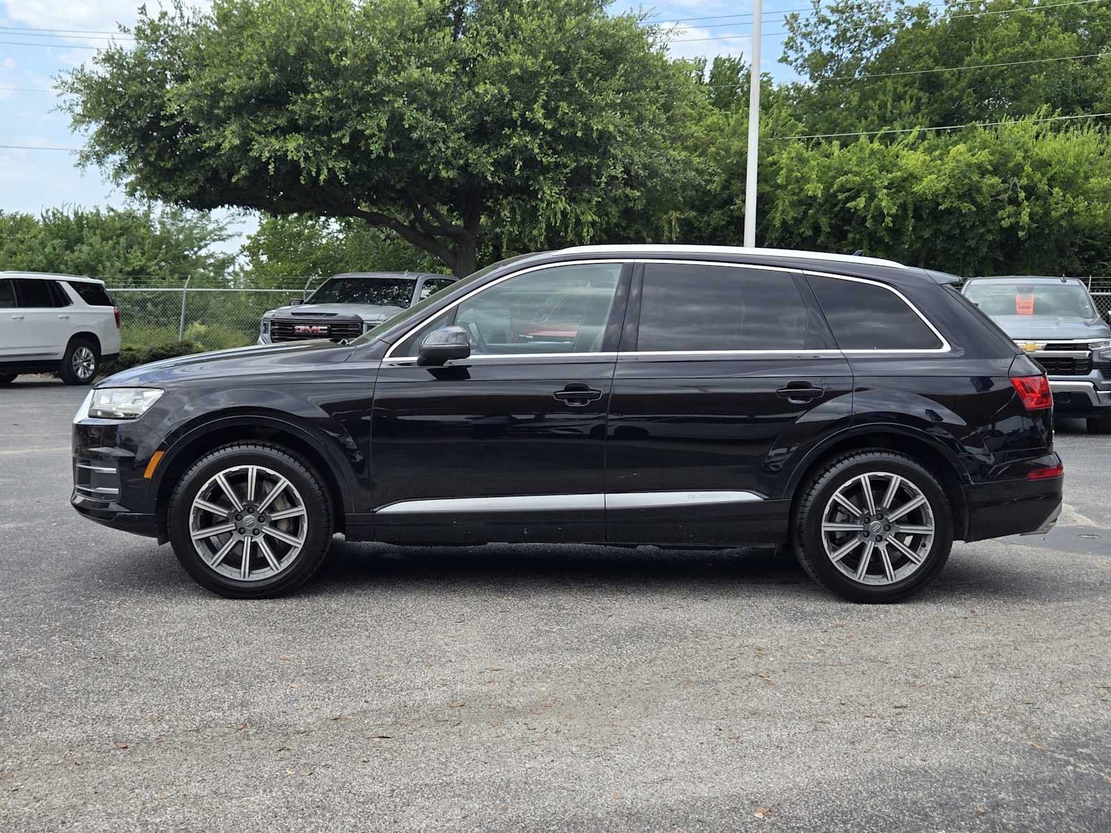 Used 2017 Audi Q7 2.0T Premium Plus w/ Premium Plus Package AWD/4WD image 4