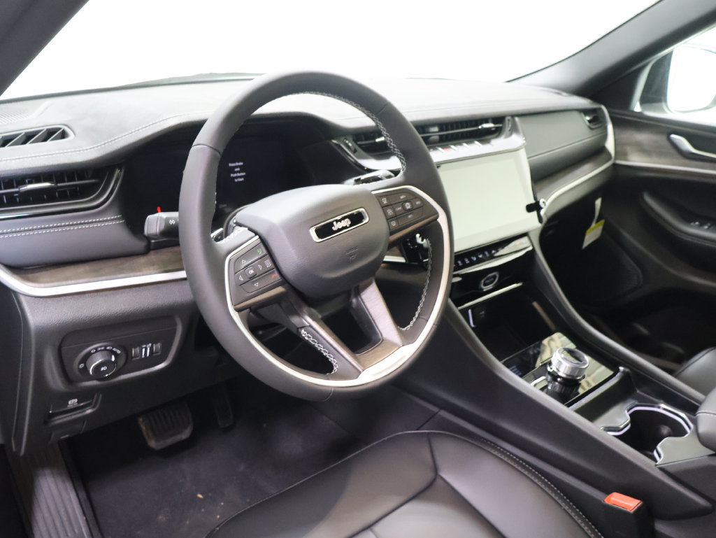 New 2027 Jeep Grand Cherokee Limited AWD/4WD image 20
