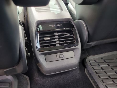 Used 2022 Volkswagen ID.4 Pro S image 14