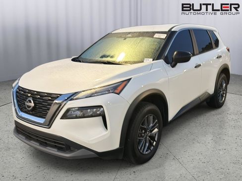 Used 2023 Nissan Rogue S AWD/4WD image 1