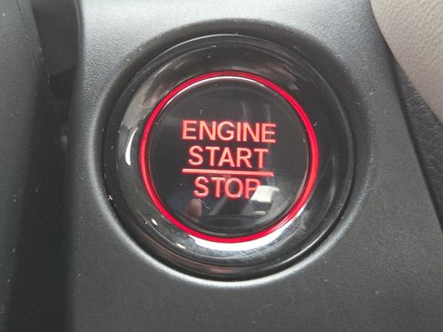 Certified 2023 Honda HR-V LX image 30