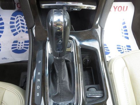 Used 2015 Lincoln MKS AWD w/ Equipment Group 101A image 20