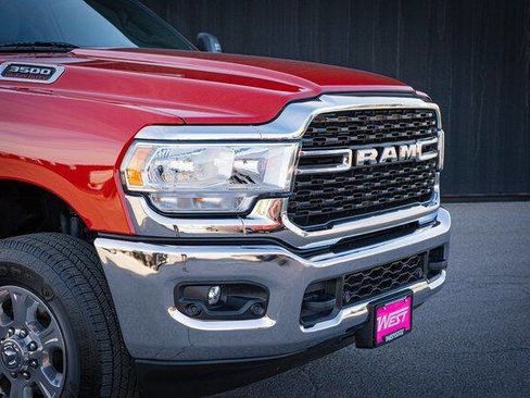 Used 2024 RAM 3500 Big Horn w/ Bed Utility Group AWD/4WD image 4