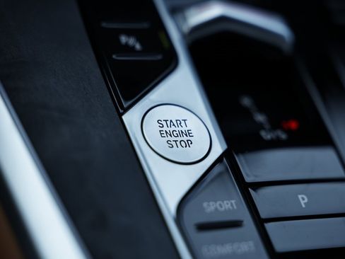 New 2026 BMW X5 xDrive40i w/ M Sport Package image 40