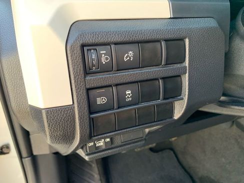 Used 2024 Toyota Tacoma TRD Off-Road AWD/4WD image 18