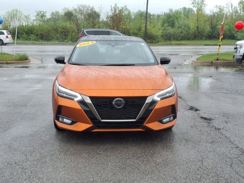 Used 2023 Nissan Sentra SR w/ SR Premium Package image 2