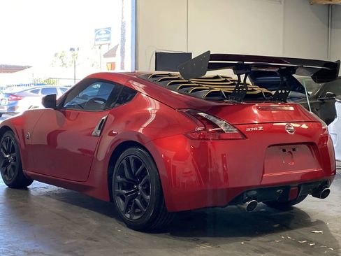 Used 2019 Nissan 370Z Coupe image 2