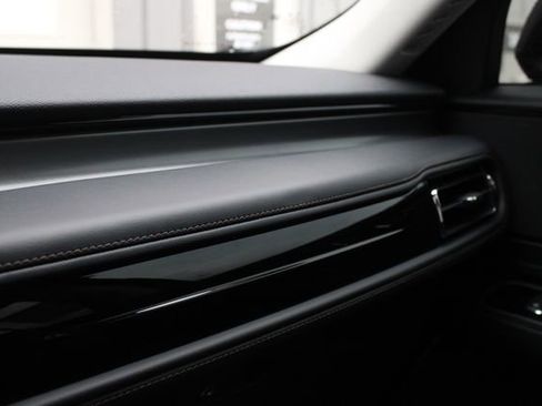 New 2026 Lincoln Aviator AWD image 19