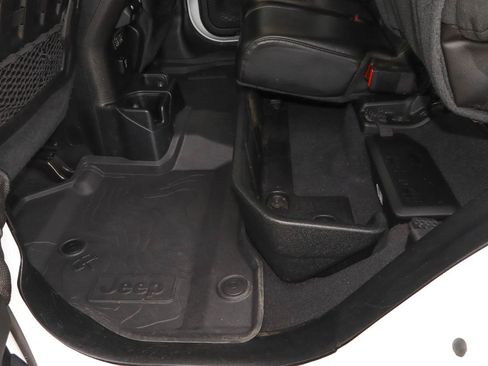 Used 2020 Jeep Gladiator Rubicon image 26