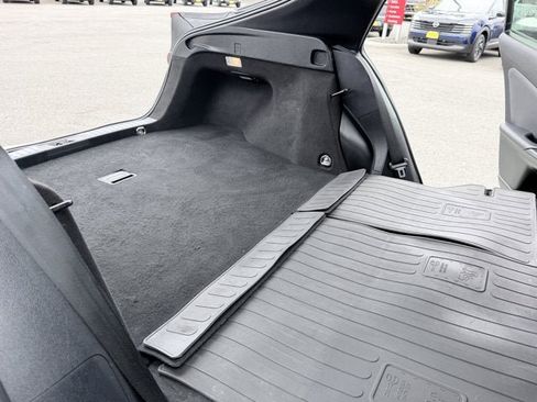 Used 2022 Toyota Prius AWD image 24