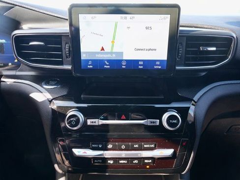 Used 2022 Ford Explorer ST w/ ST Street Pack image 20