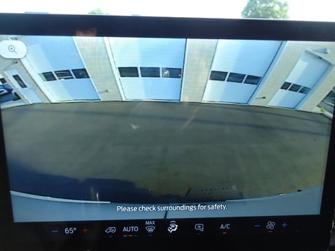 Used 2022 Ford Transit 350 w/ Interior Upgrade Package RWD image 21