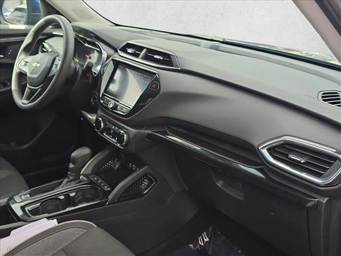 Used 2021 Chevrolet TrailBlazer LT w/ Convenience Package image 22