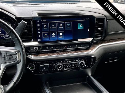 Used 2025 Chevrolet Silverado 2500 LT w/ Trail Boss Package AWD/4WD image 9