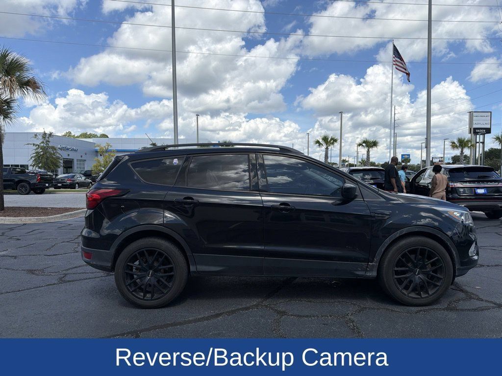 Used 2019 Ford Escape SE AWD/4WD image 2