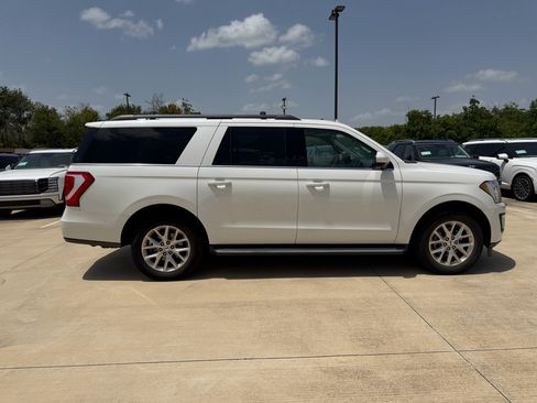 Used 2020 Ford Expedition Max XLT w/ Equipment Group 202A RWD image 4