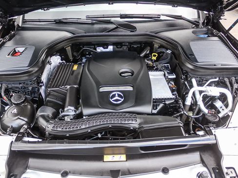 Used 2019 Mercedes-Benz GLC 300 4MATIC Coupe image 31