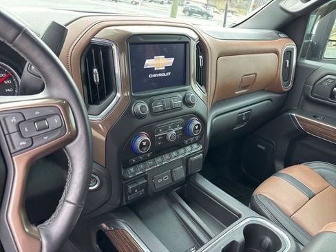 Used 2023 Chevrolet Silverado 2500 High Country w/ Z71 Off-Road Package image 7