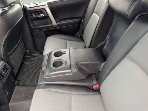 Used 2018 Toyota 4Runner SR5 Premium AWD/4WD image 19