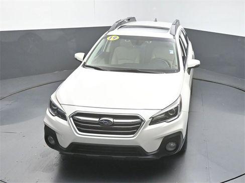 Used 2019 Subaru Outback 2.5i Limited w/ Popular Package #2 image 44