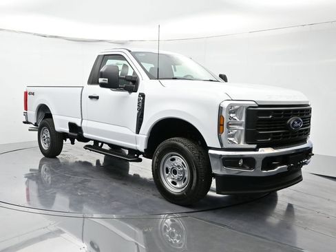 New 2026 Ford F250 XL w/ XL Chrome Package image 3