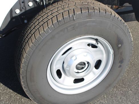 Used 2025 Ford F250 XL image 31