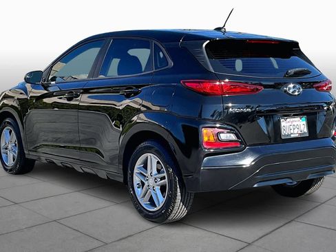 Used 2021 Hyundai Kona SE w/ Cargo Package image 11
