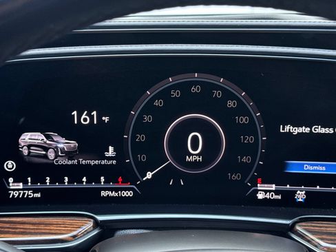 Used 2021 Cadillac Escalade Premium Luxury w/ Driver Assist Tech Package AWD/4WD image 39