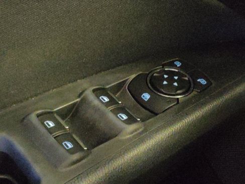 Used 2020 Ford Fusion SE FWD image 27