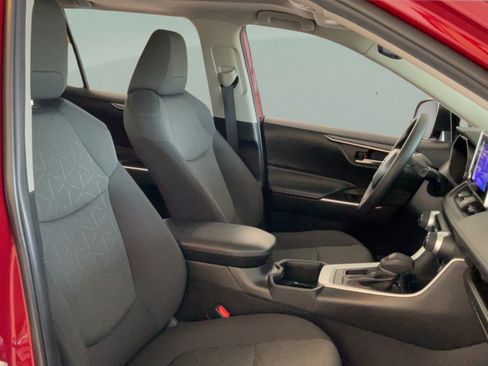 Certified 2023 Toyota RAV4 XLE w/ Convenience Package FWD image 32