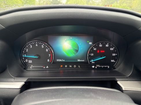 Used 2022 Ford Explorer XLT AWD/4WD image 28