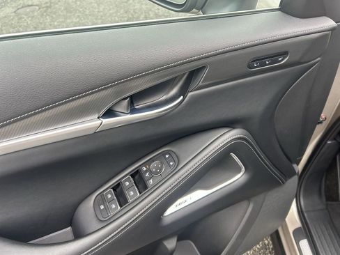 Certified 2025 INFINITI QX60 Luxe image 16