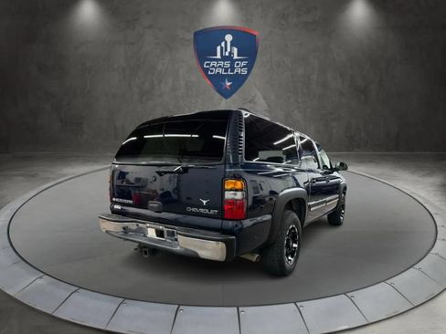 Used 2004 Chevrolet Suburban LS RWD image 5