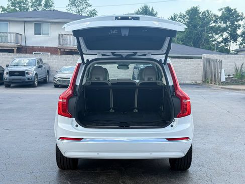 Used 2025 Volvo XC90 B5 Core AWD/4WD image 42