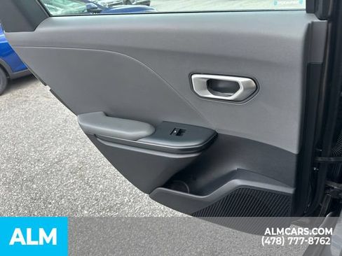 Used 2025 Kia K4 FWD image 24