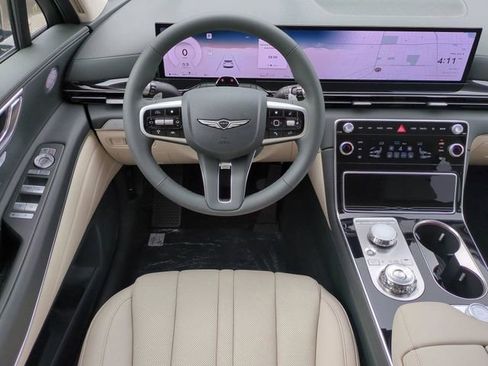 Certified 2025 Genesis GV80 2.5T Standard AWD/4WD image 13