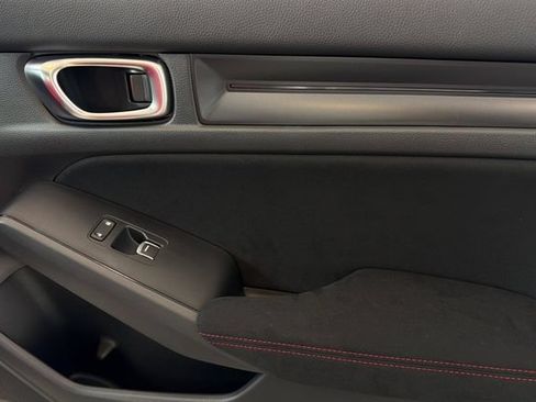 Certified 2025 Honda Civic Type R image 19