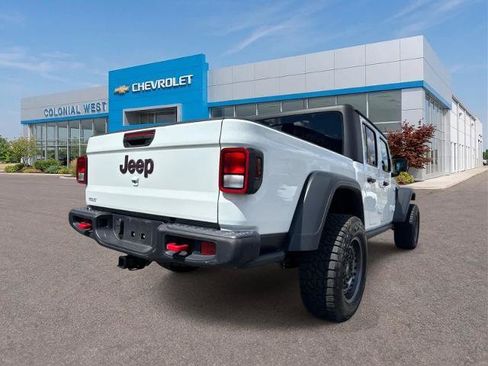 Used 2022 Jeep Gladiator Rubicon w/ Cold Weather Group AWD/4WD image 9