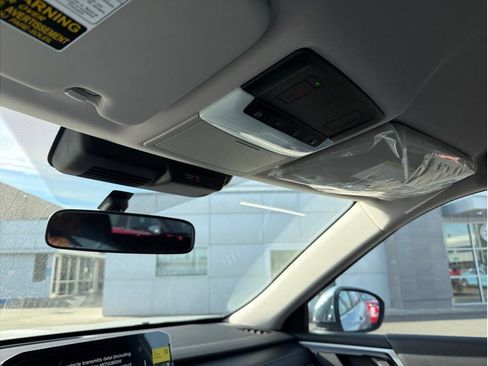 Used 2025 Mitsubishi Outlander Ralliart image 17