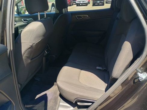 Used 2023 Kia Sportage LX AWD/4WD image 22