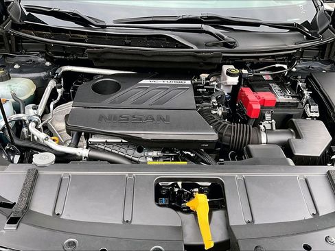 Used 2023 Nissan Rogue SL w/ SL Premium Package image 24