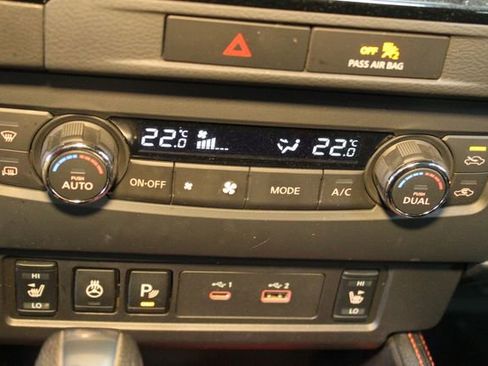 Used 2023 Nissan Frontier PRO-4X image 25