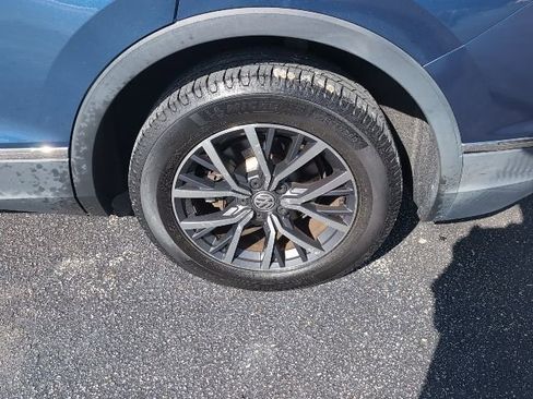 Used 2020 Volkswagen Tiguan SE image 7