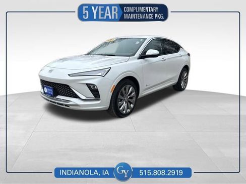 Used 2025 Buick Envista Avenir image 1