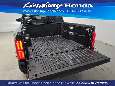 Used 2025 Toyota Tacoma SR5 image 9