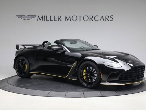Used 2023 Aston Martin V12 Vantage Roadster image 9