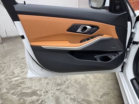 Used 2026 BMW 330i xDrive Sedan w/ Premium Package image 10