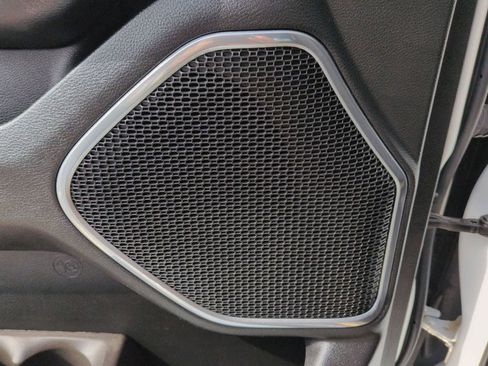 Certified 2022 RAM 1500 Laramie image 27