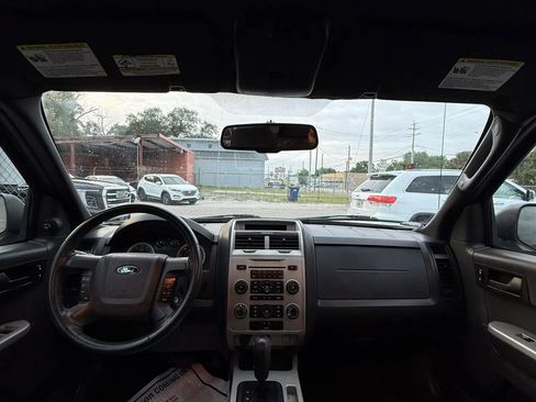 Used 2011 Ford Escape XLT w/ Class II Trailer Tow Pkg image 11