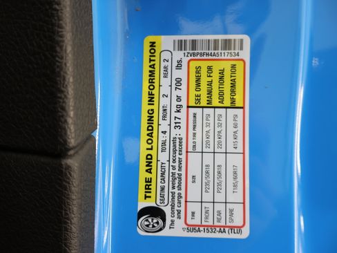Used 2010 Ford Mustang GT Premium RWD image 55